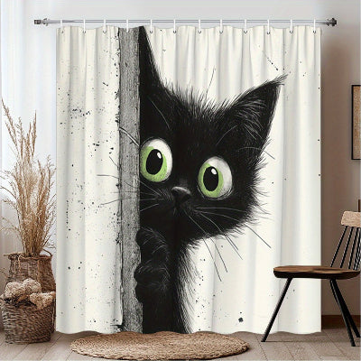 rideaux de douche avec imprimé de chat noir curieux dessus une chaise et pot avec branches decoratives aux cotés du rideau