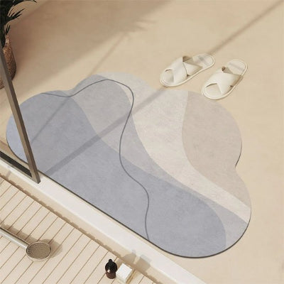 Tapis de bain antidérapant bleu avec sandales en avant
